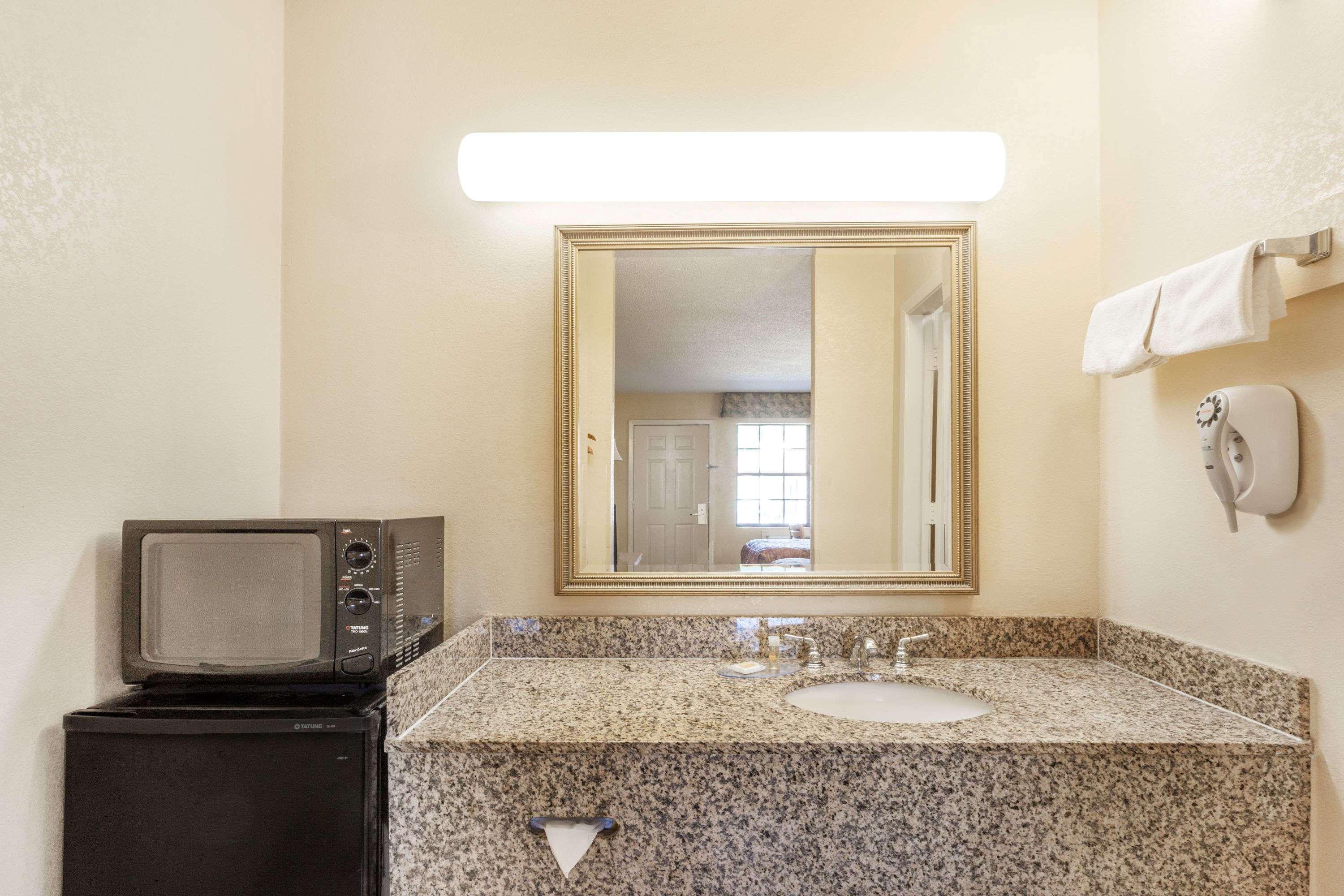 Days Inn By Wyndham Yazoo City Exteriör bild